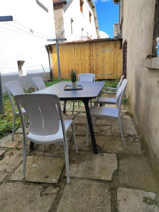 Le Sceycolais Spacieux Avec Terrasse Apartment